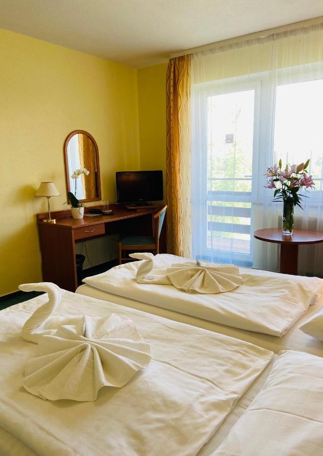 Garni Hotel Pyramida Cheb Exterior photo